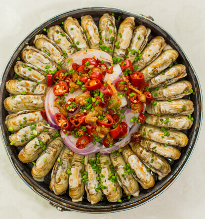 边上的鲜味甬菜 --民族饭店四季餐厅宁波美食节