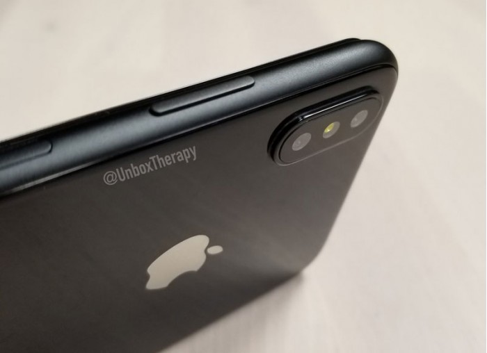 iPhone 8高仿真模型机曝光：这质感没谁了