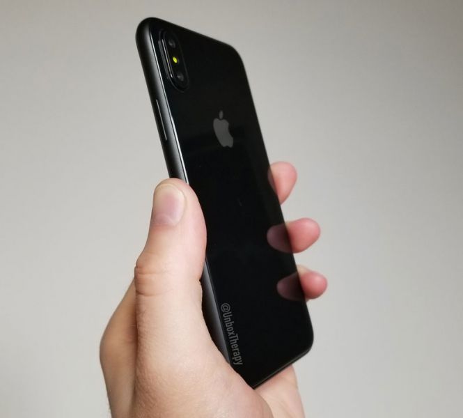 iPhone 8高仿真模型机曝光：这质感没谁了