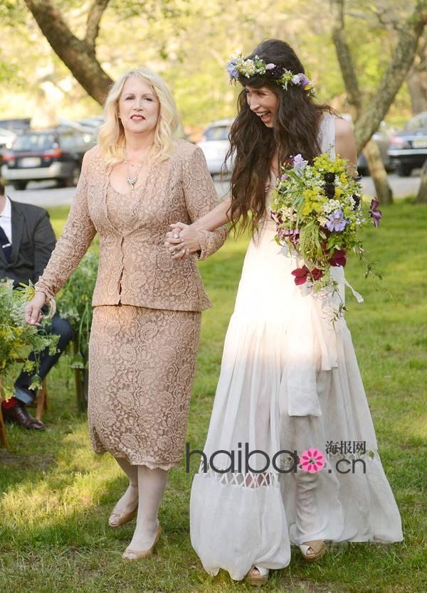 珠宝设计师帕米拉·洛芙的夏季婚礼[5]- 时尚中国