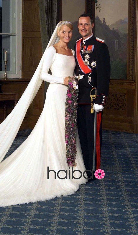 瑞典公主明年大婚 盘点王室婚礼中的新娘捧花