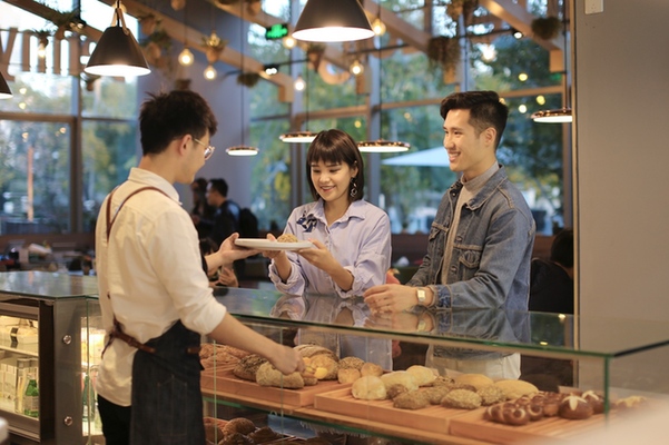 婕妮璐25载历久弥新，新店Jenny Lou’s Green 为品牌传奇注入绿色新活力