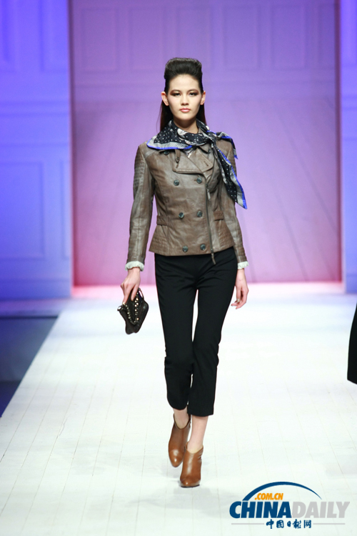 李小冉助阵中国国际时装周marc cain 2012秋冬发布[6]- 时尚中国